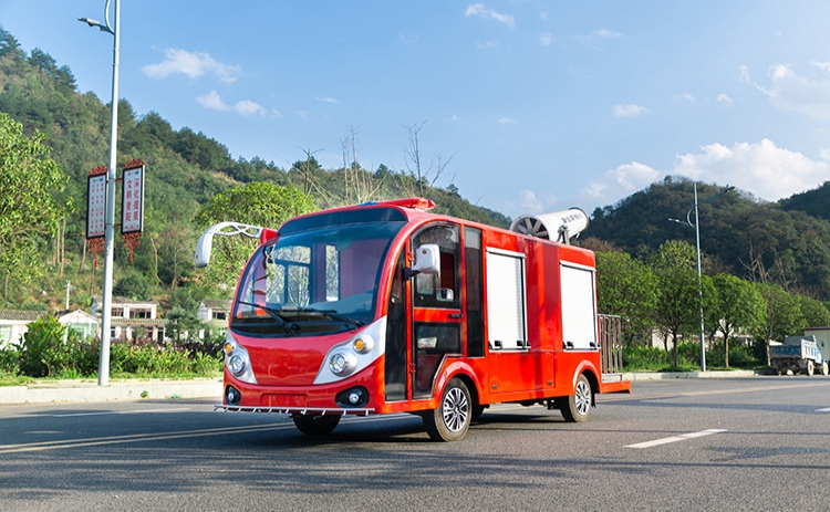 2座除塵車，道路降塵霧炮車
